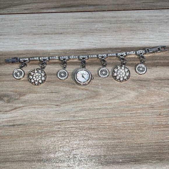 Ann Klein vintage rhinestones charm watch with extenders works with new battery - Picture 1 of 7